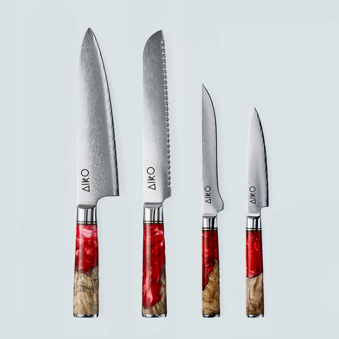 Aiko Red (あいこ, アイコ) سكين من الفولاذ الدمشقي بمقبض من الراتنج الأحمر الملون